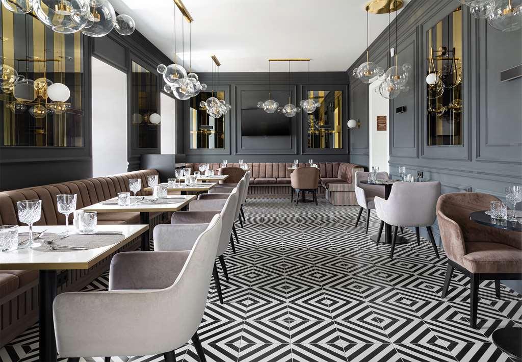 The Basilian Minsk, Curio Collection By Hilton Otel Restoran fotoğraf