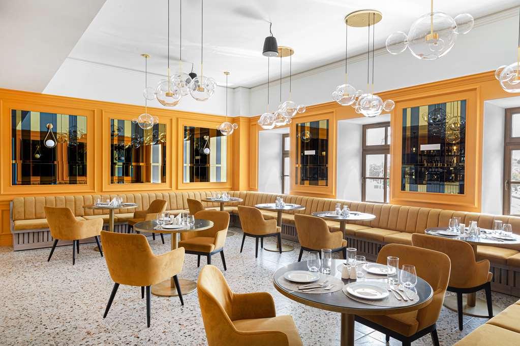 The Basilian Minsk, Curio Collection By Hilton Otel Restoran fotoğraf