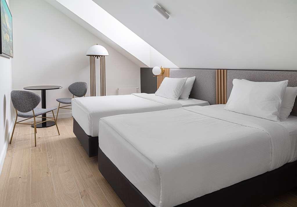 The Basilian Minsk, Curio Collection By Hilton Otel Oda fotoğraf